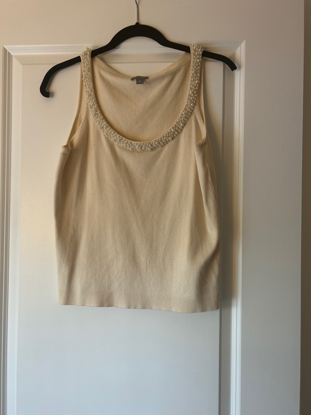 Ann Taylor Cream Beaded Scoop Neck Tank